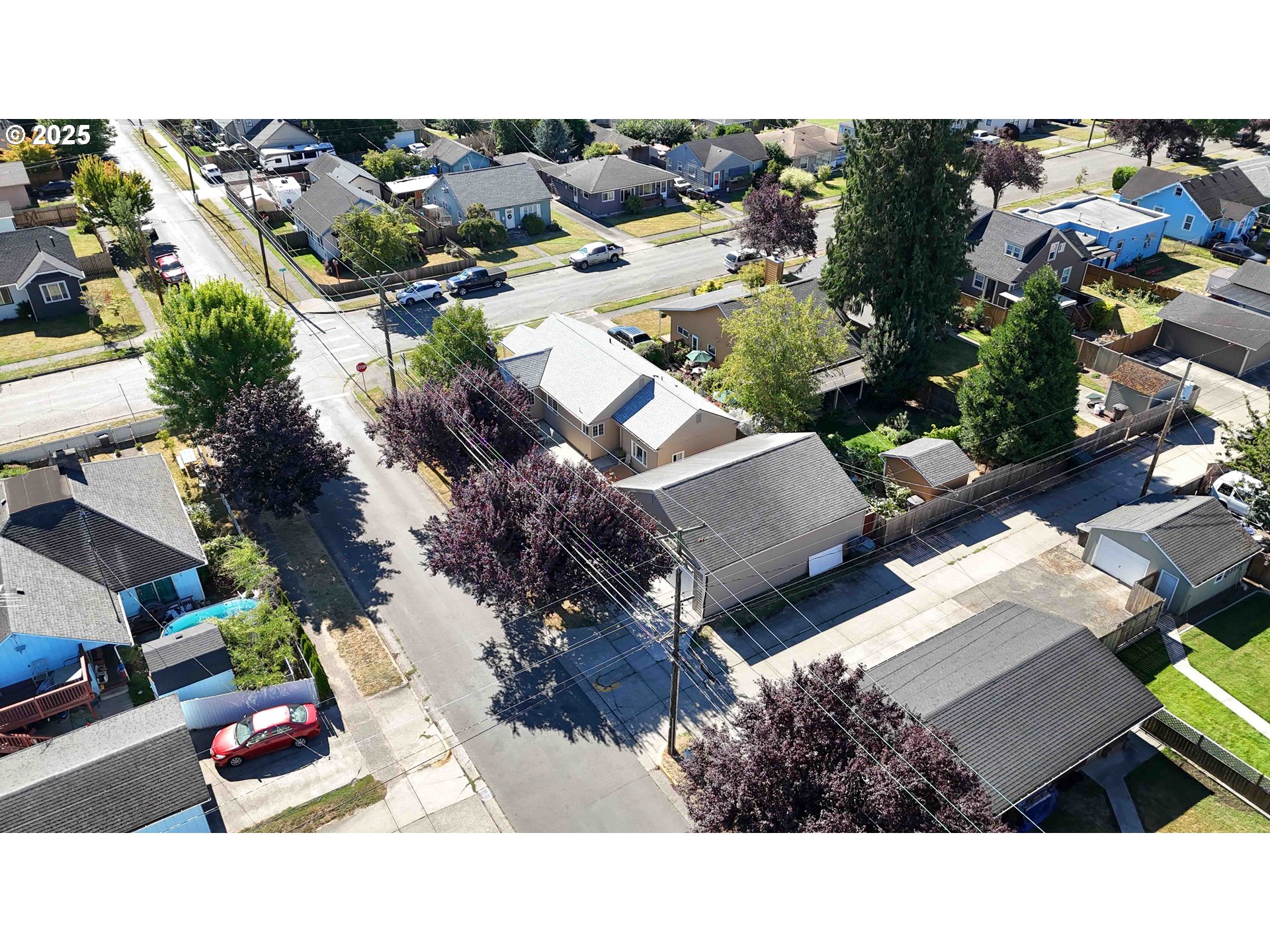 567 20th Avenue Longview, WA 98632 - Photo 37 of 41 an aerial view of multiple house