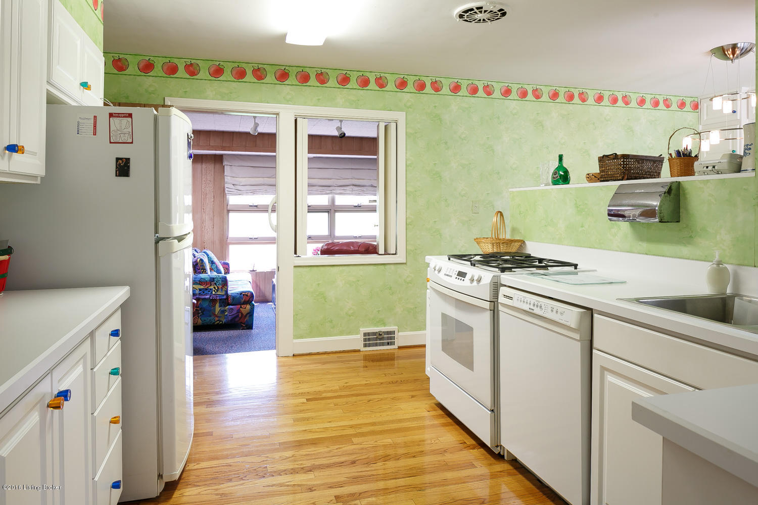 216 Smithfields Road Louisville, KY 40207 - Photo 17 of 29 RealTourCast - J Stough - Smithfield (17