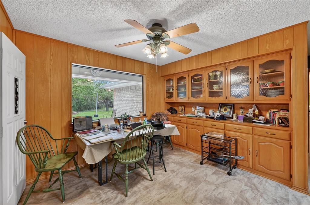 1605 Heather Court Cleburne, TX 76033 - Photo 23 of 33 a view of a dining room with furniture window and outside view