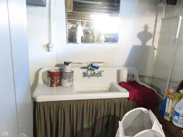 $180,000 | 1225 Southern Avenue, New Castle, IN 47362