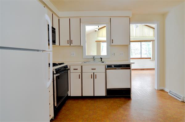 22 Burning Tree Road Natick, MA 01760 - Photo 2 of 14 Gallery Image 2