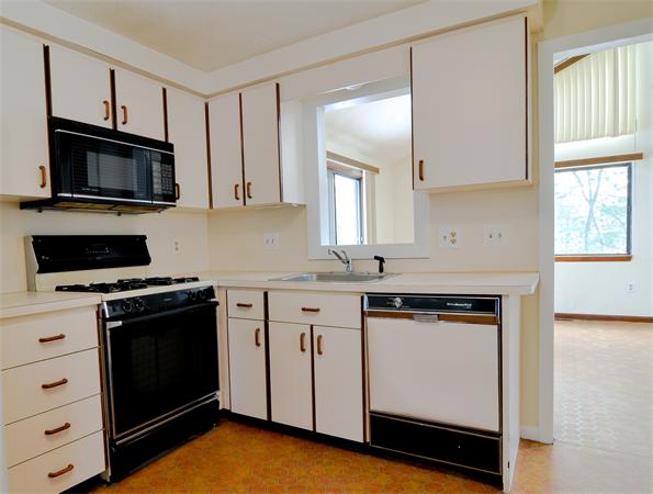 22 Burning Tree Road Natick, MA 01760 - Photo 3 of 14 Gallery Image 3