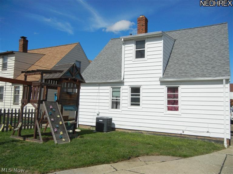 4507 Redfern Road Parma, OH 44134 - Photo 4 of 22