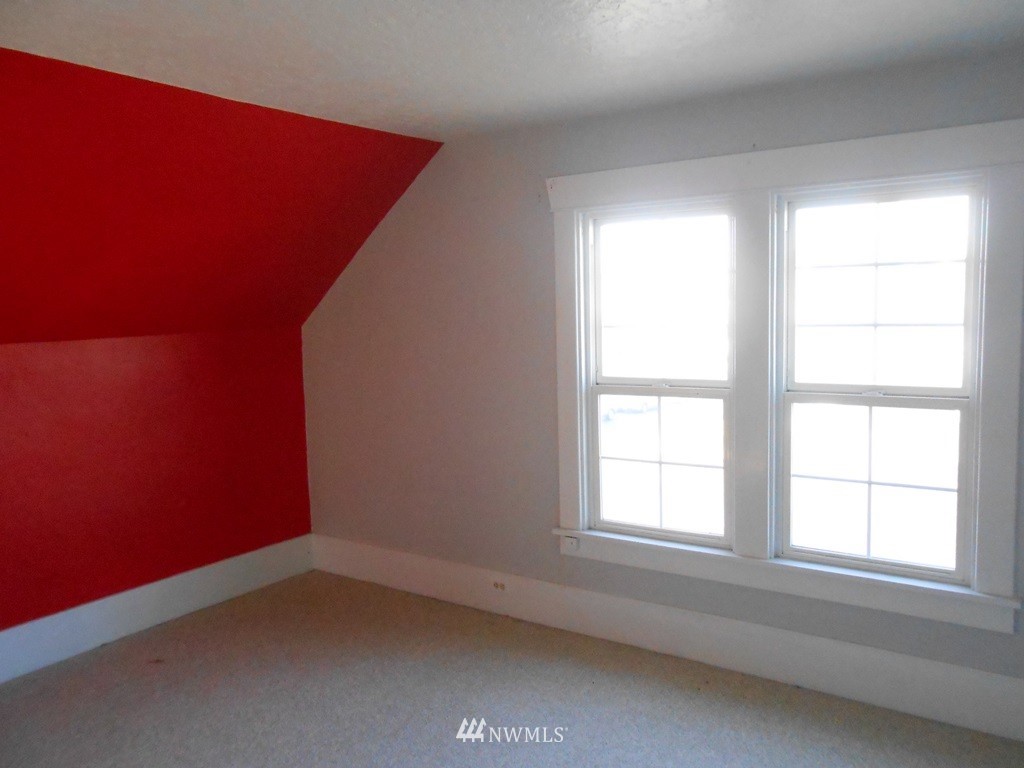 19 Southwest Cascade Avenue Chehalis, WA 98532 - Photo 20 of 24 Gallery Image 20