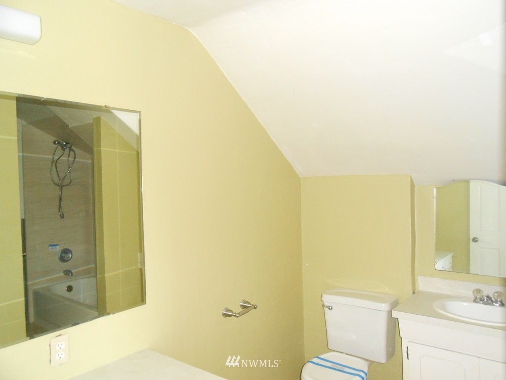 19 Southwest Cascade Avenue Chehalis, WA 98532 - Photo 22 of 24 Gallery Image 22