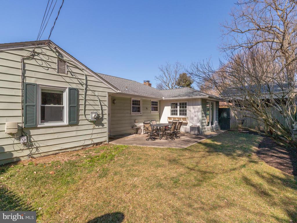 1907 Haverhill Road Baltimore, MD 21234 - Photo 44 of 47 Enjoy dining outdoors during the warmer months