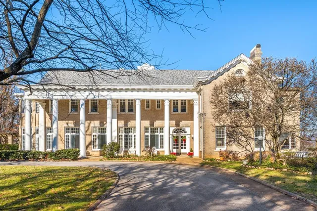 $3,000 | 31 Minnekahda Place, Unit 3, Chattanooga, TN 37405