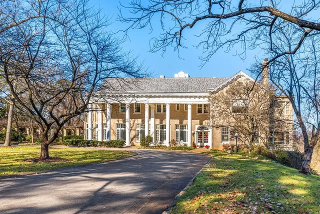 $3,000 | 31 Minnekahda Place, Unit 3, Chattanooga, TN 37405