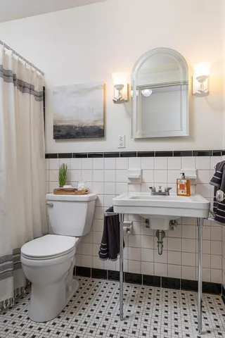 $3,000 | 31 Minnekahda Place, Unit 3, Chattanooga, TN 37405