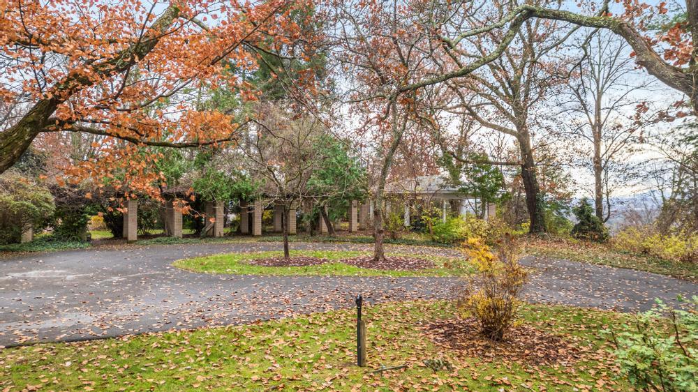 31 Minnekahda Place, Unit 3 Chattanooga, TN 37405 - Photo 36 of 46 2024_12_December_31_Minnekahda_Pl_0010