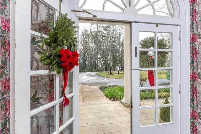 $3,000 | 31 Minnekahda Place, Unit 3, Chattanooga, TN 37405