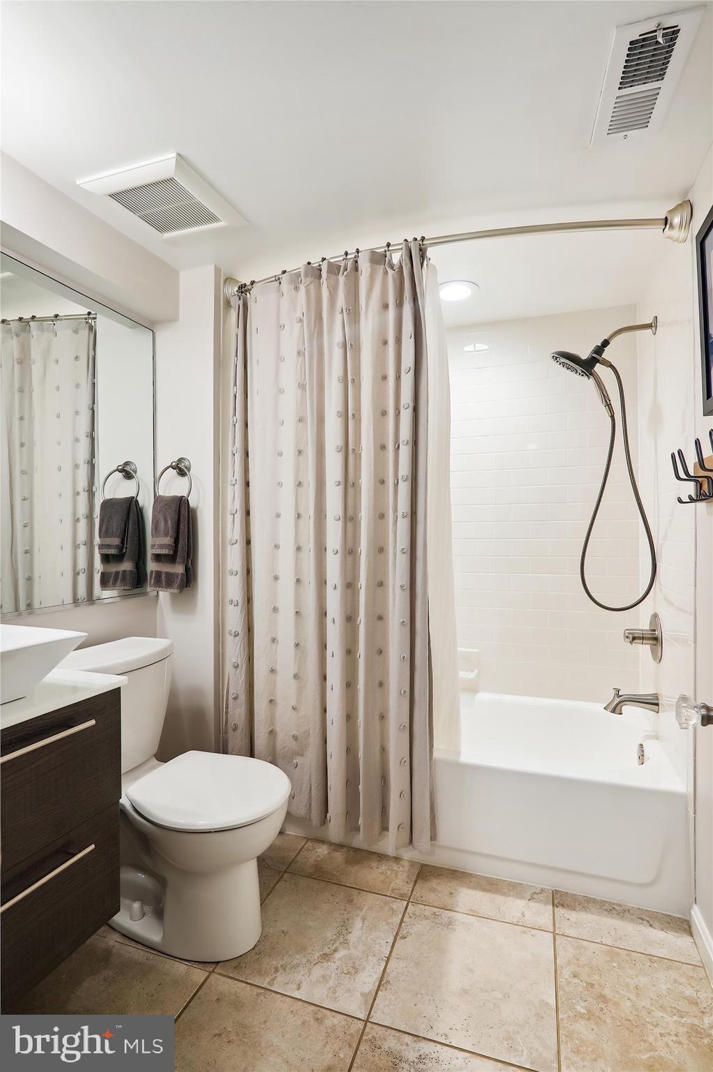 224 Randolph Place Northeast Washington, DC 20002 - Photo 35 of 46 Bath