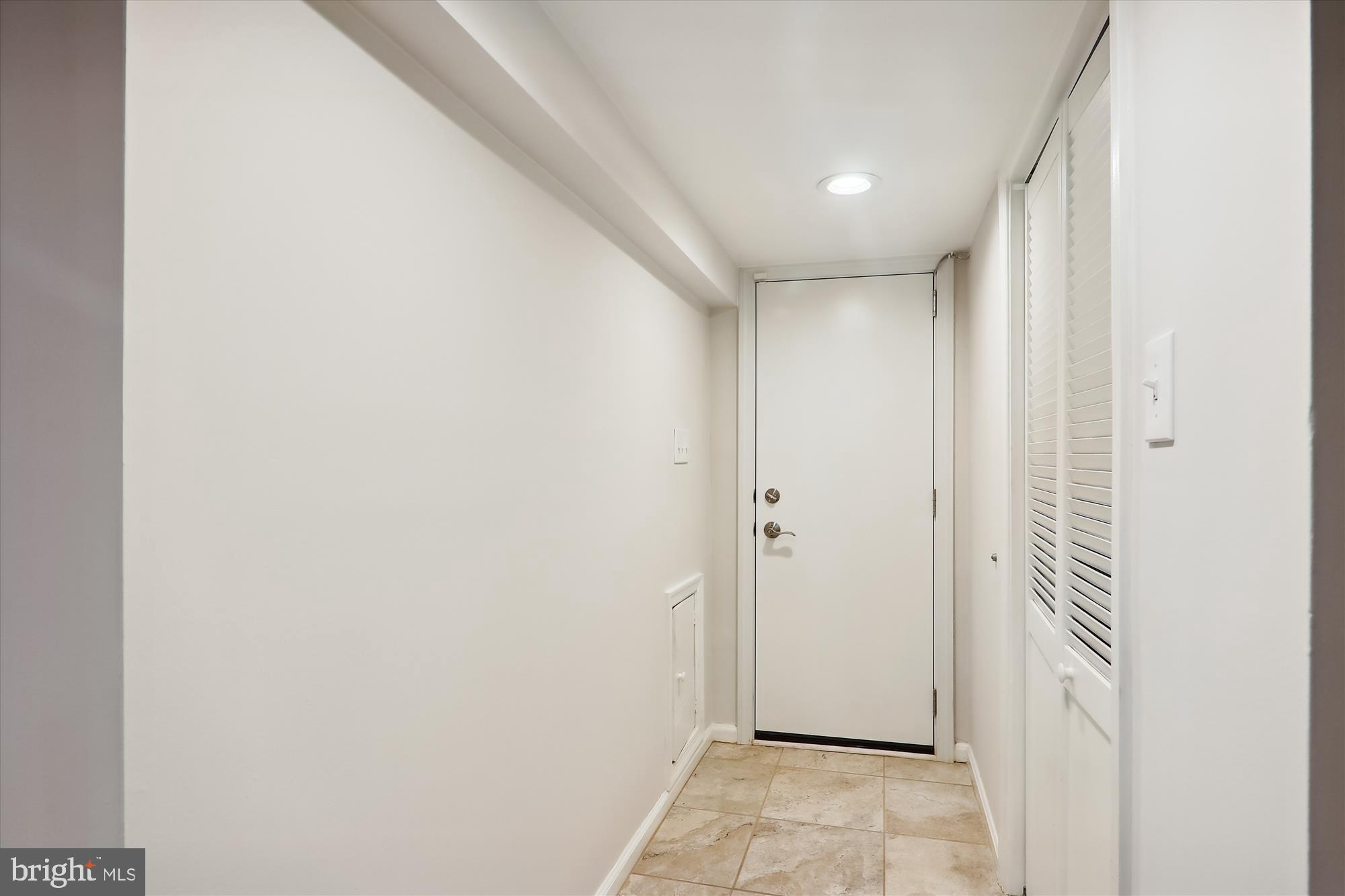 224 Randolph Place Northeast Washington, DC 20002 - Photo 41 of 46 Hall