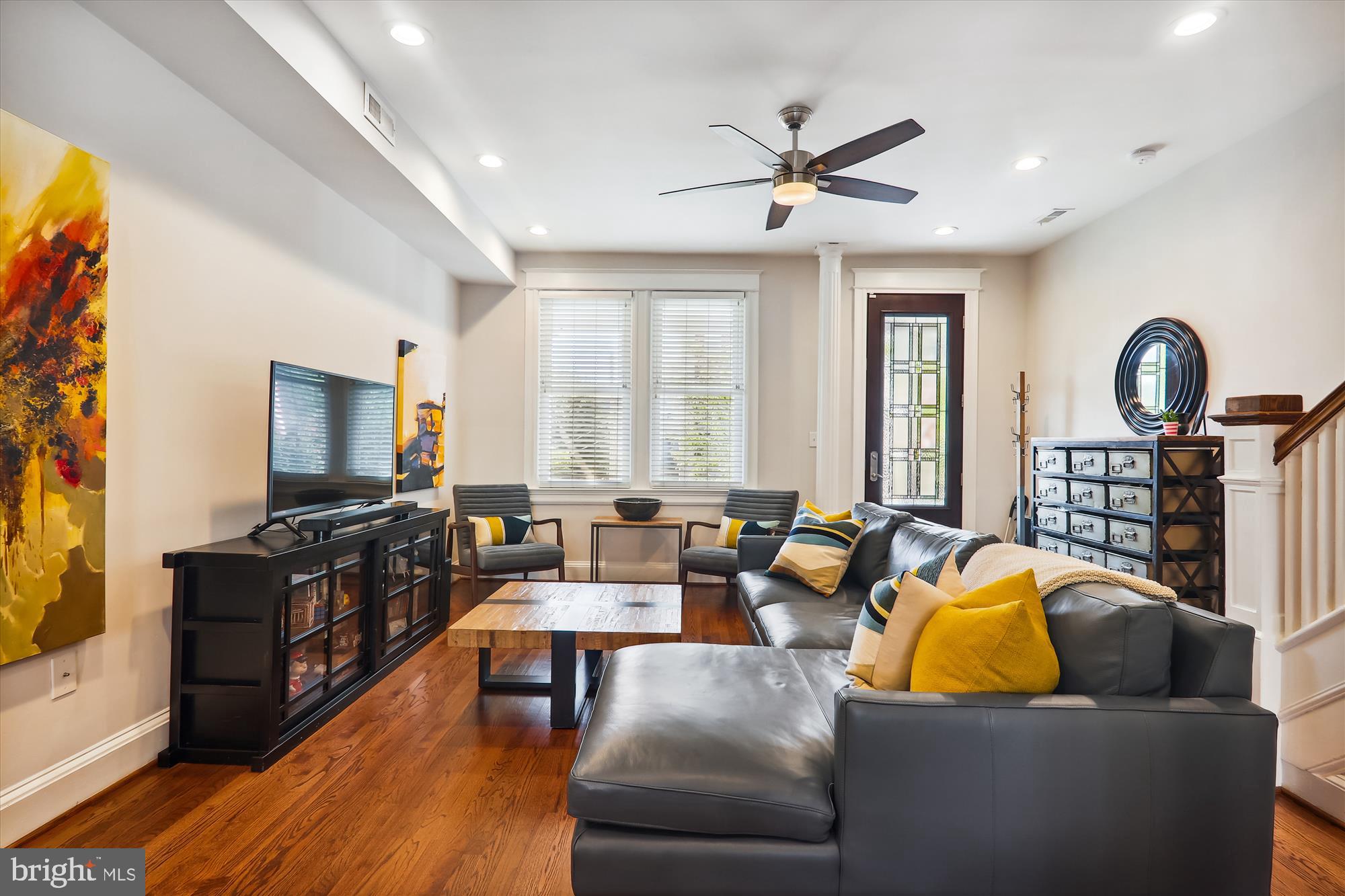 224 Randolph Place Northeast Washington, DC 20002 - Photo 10 of 46 Living Room
