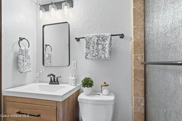 $979,000 | 101 Spring View Lane, Sagle, ID 83860