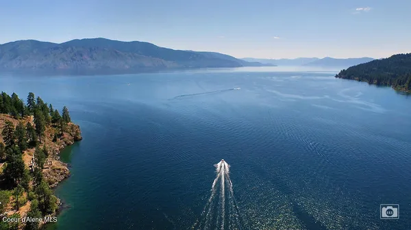 $979,000 | 101 Spring View Lane, Sagle, ID 83860