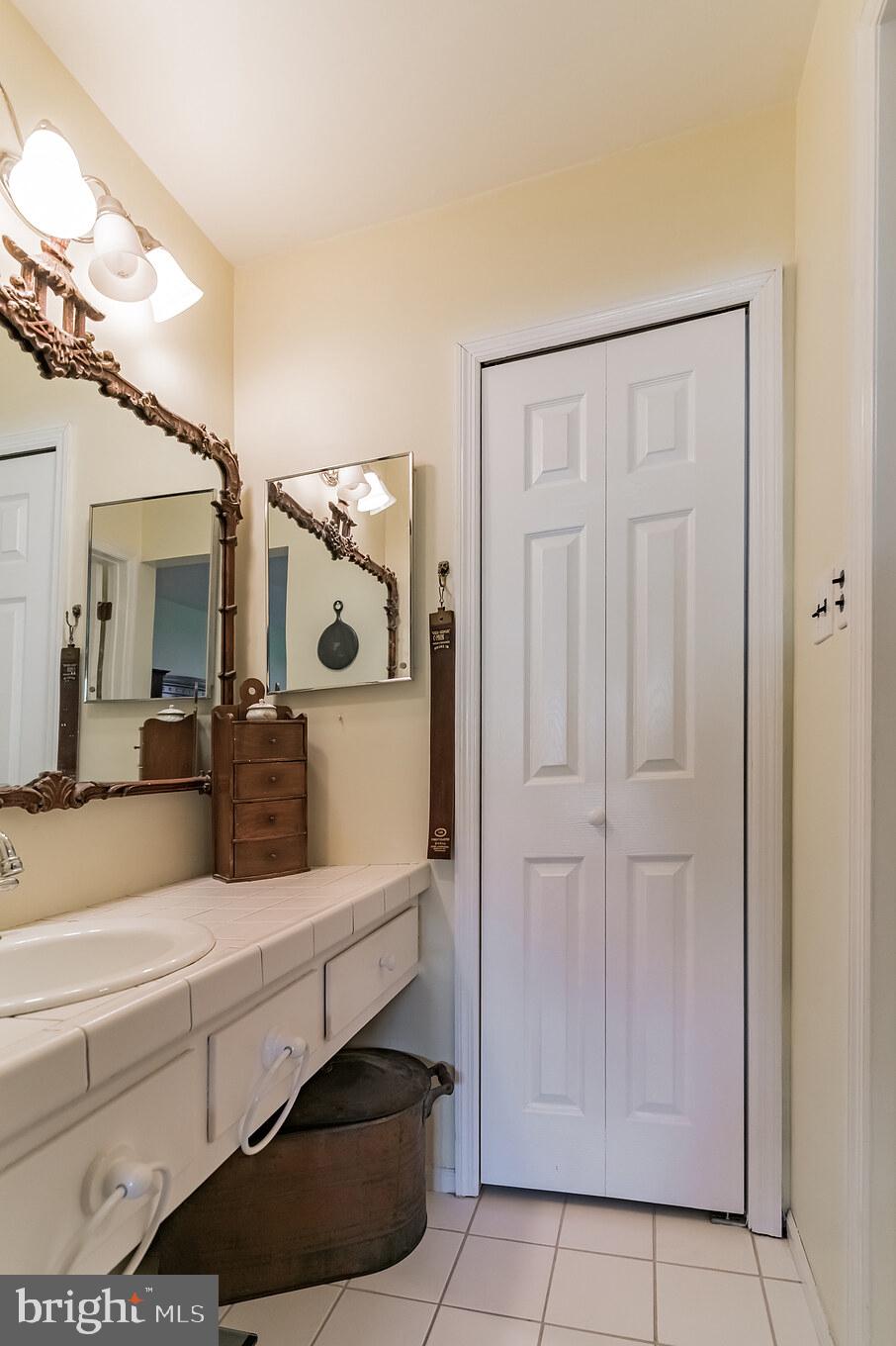 5 South Rhoda Street Monroe Township, NJ 08831 - Photo 13 of 28 Gallery Image 13