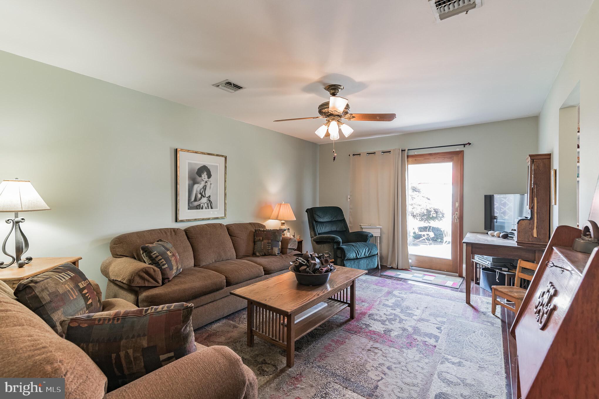 5 South Rhoda Street Monroe Township, NJ 08831 - Photo 9 of 28 Gallery Image 9