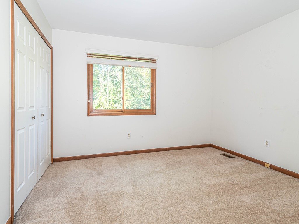 1004 Bembridge Drive Rochester Hills, MI 48307 - Photo 38 of 47
