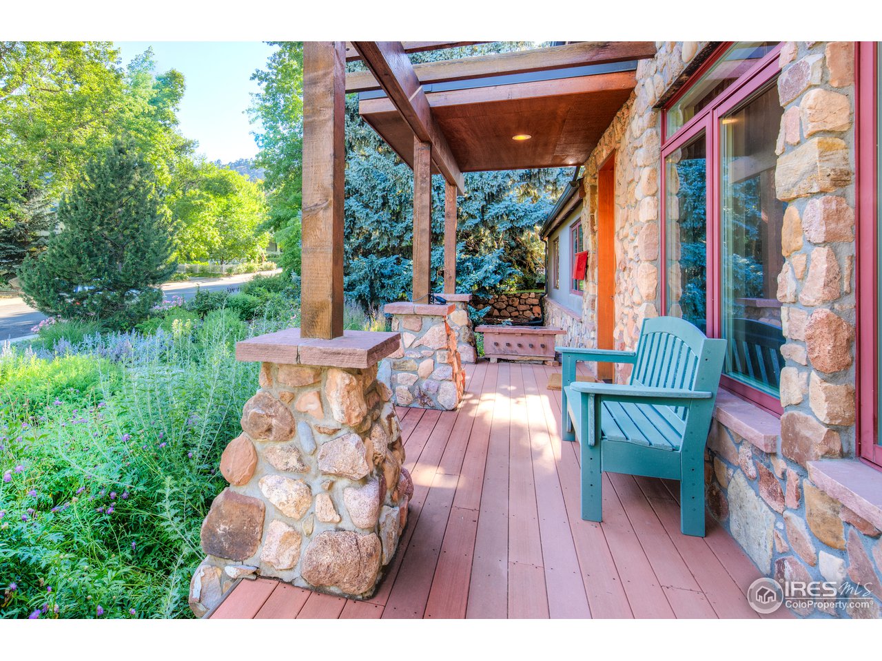 531 Hawthorn Avenue Boulder, CO 80304 - Photo 28 of 40 Sunny front porch in a perfect Newlands location