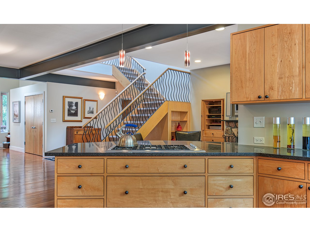 531 Hawthorn Avenue Boulder, CO 80304 - Photo 6 of 40 Honed granite countertops; custom maple cabinetry