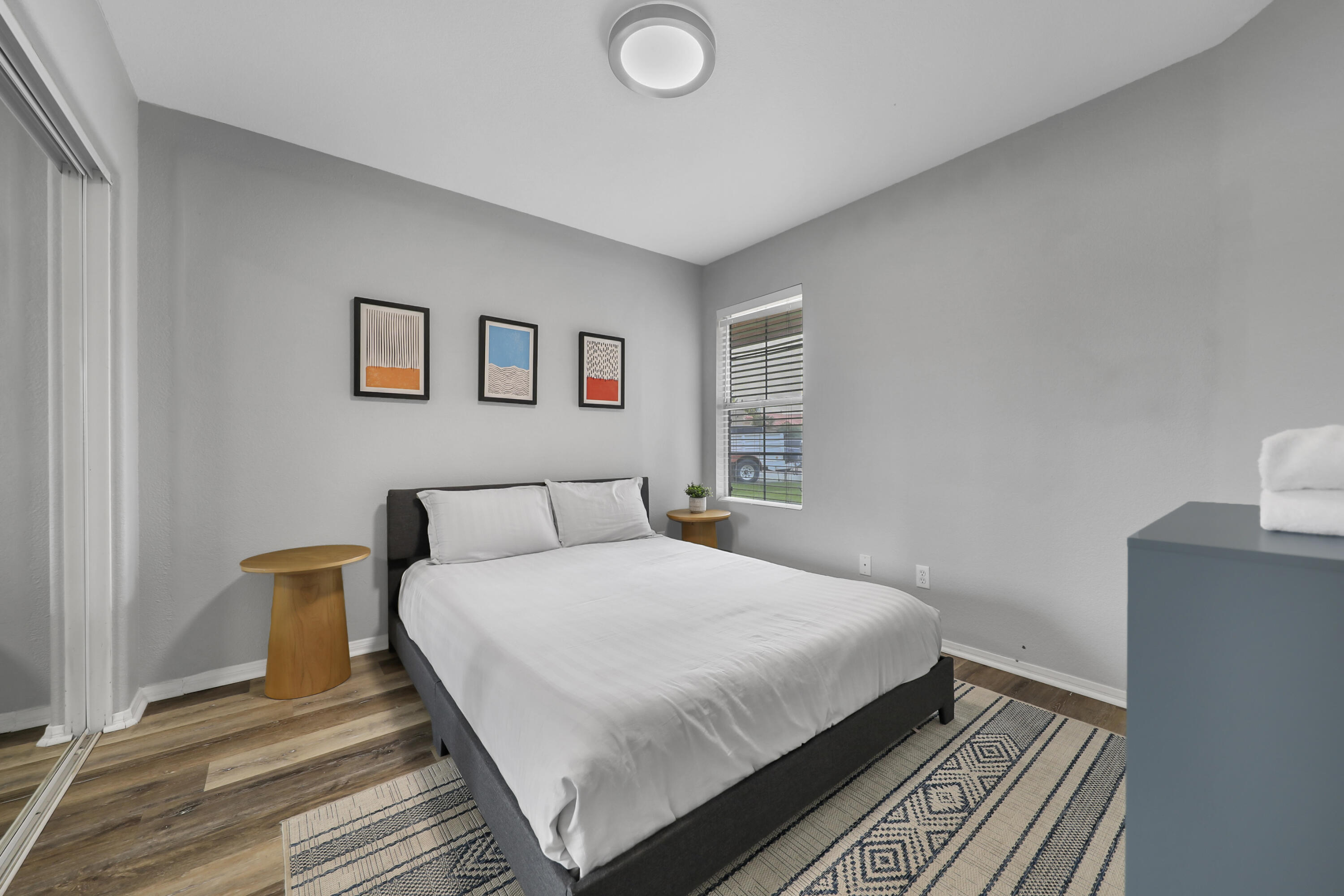 80490 Paseo Tesoro Indio, CA 92201 - Photo 14 of 28 a large bed sitting in a bedroom and a table