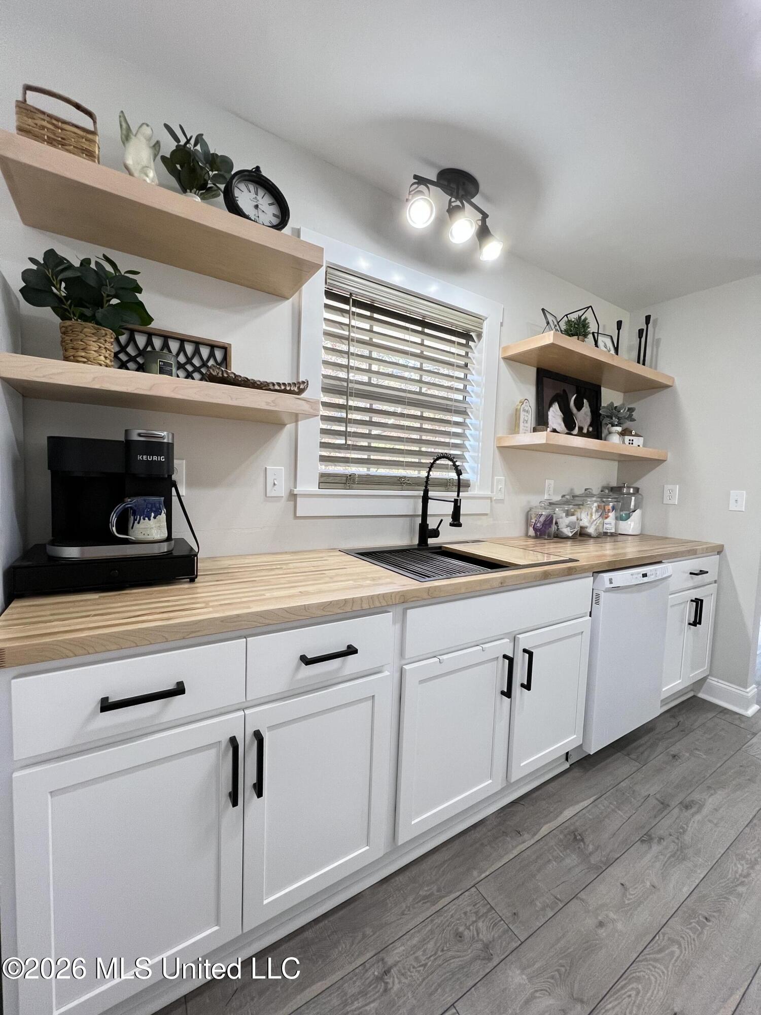 344 Wildcat Bottom Road Red Banks, MS 38661 - Photo 11 of 24 IMG_8329