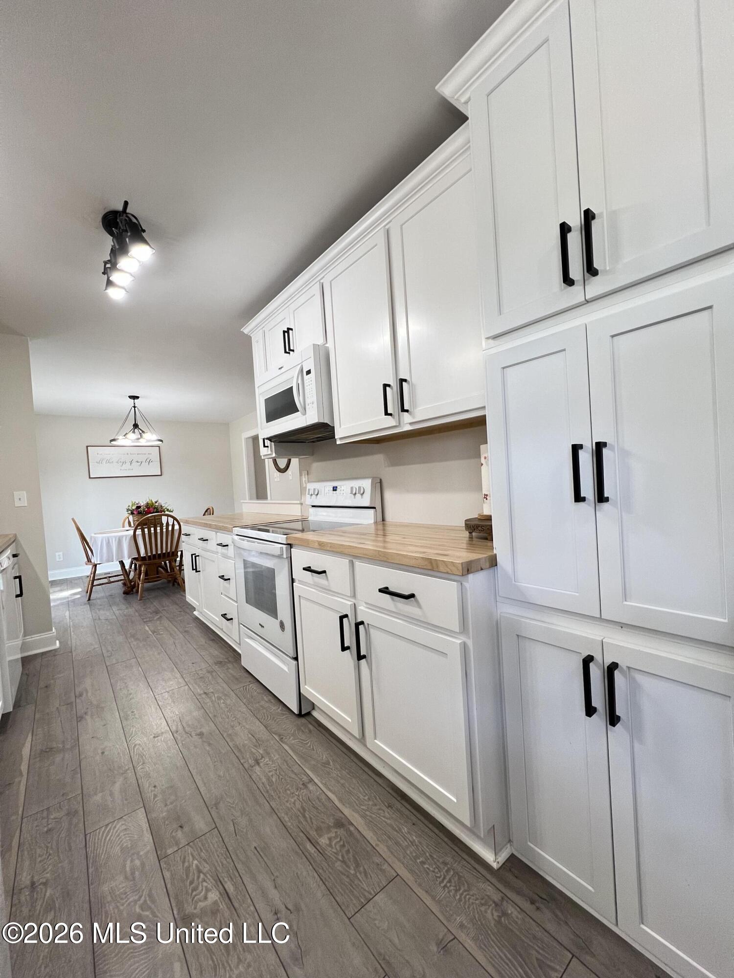 344 Wildcat Bottom Road Red Banks, MS 38661 - Photo 12 of 24 IMG_8331