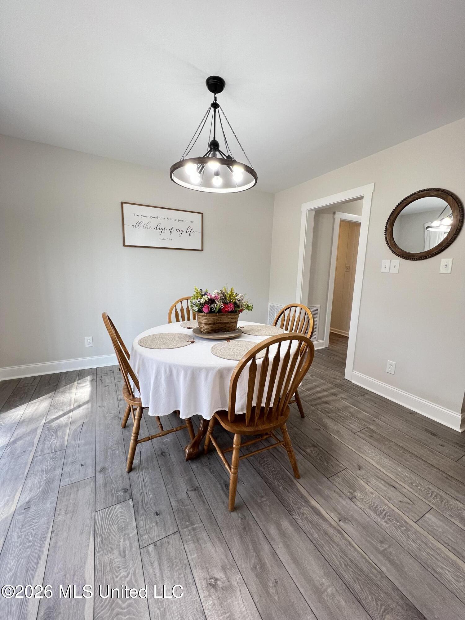 344 Wildcat Bottom Road Red Banks, MS 38661 - Photo 4 of 24 IMG_8322