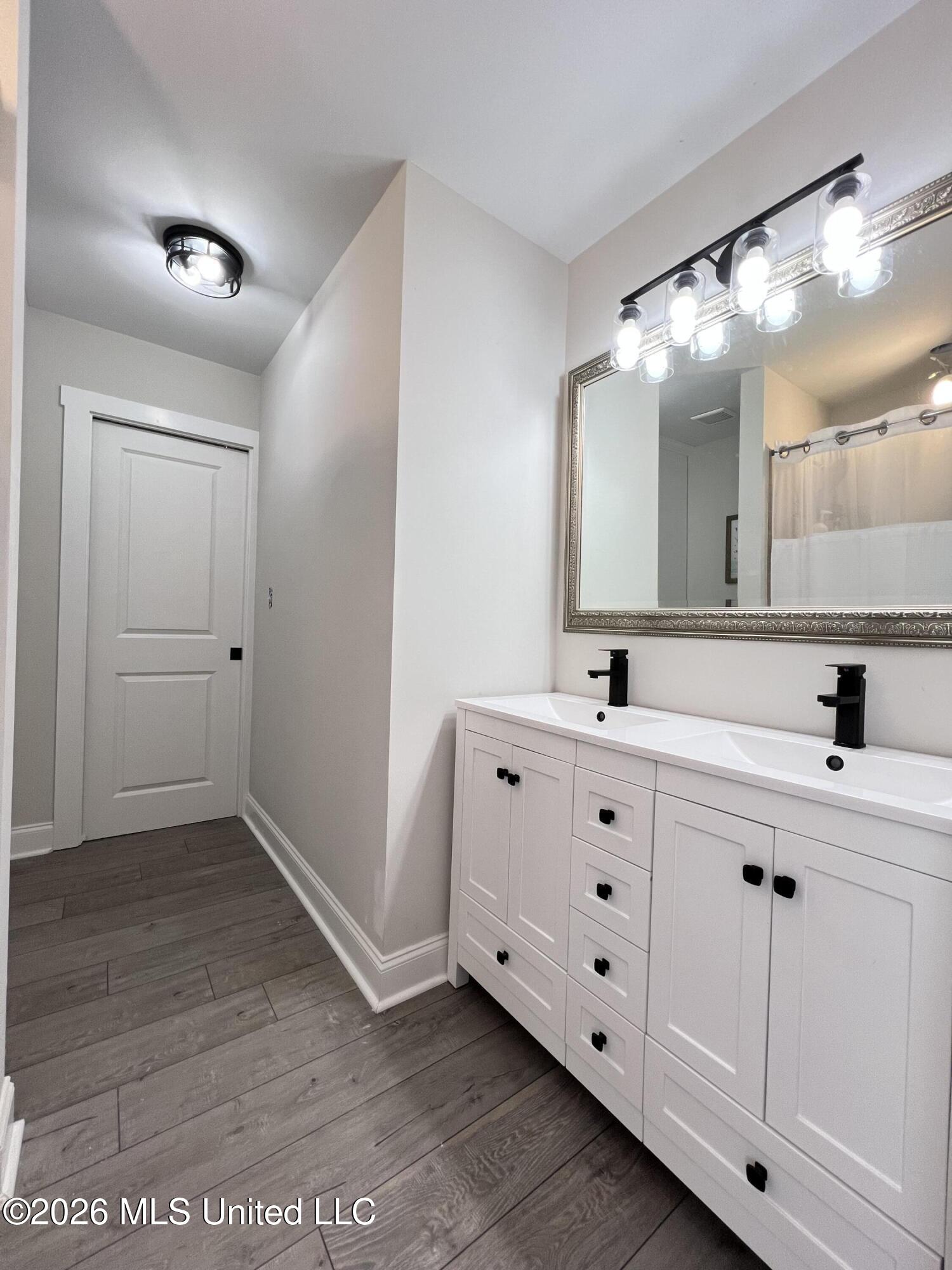 344 Wildcat Bottom Road Red Banks, MS 38661 - Photo 9 of 24 IMG_8290