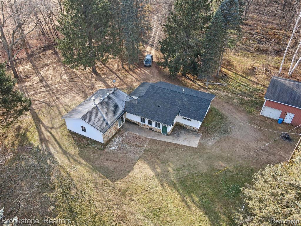 9879 Bryce Road Avoca, MI 48006 - Photo 24 of 34