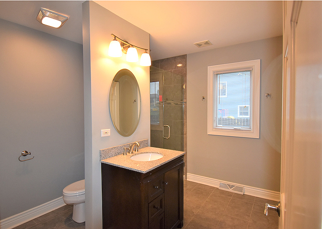 28W691 Douglas Road Naperville, IL 60564 - Photo 10 of 32