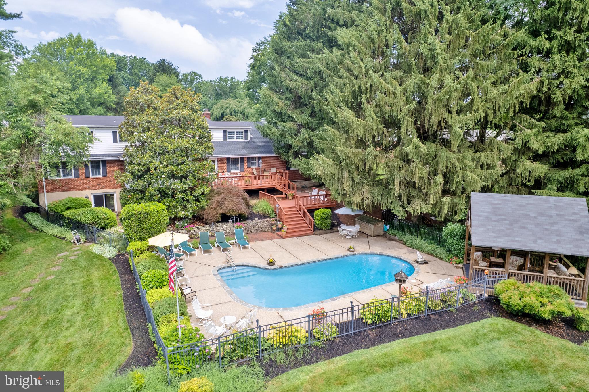 13713 Harcum Road Phoenix, MD 21131 - Photo 95 of 101 an aerial view of a house with a garden and swimming pool