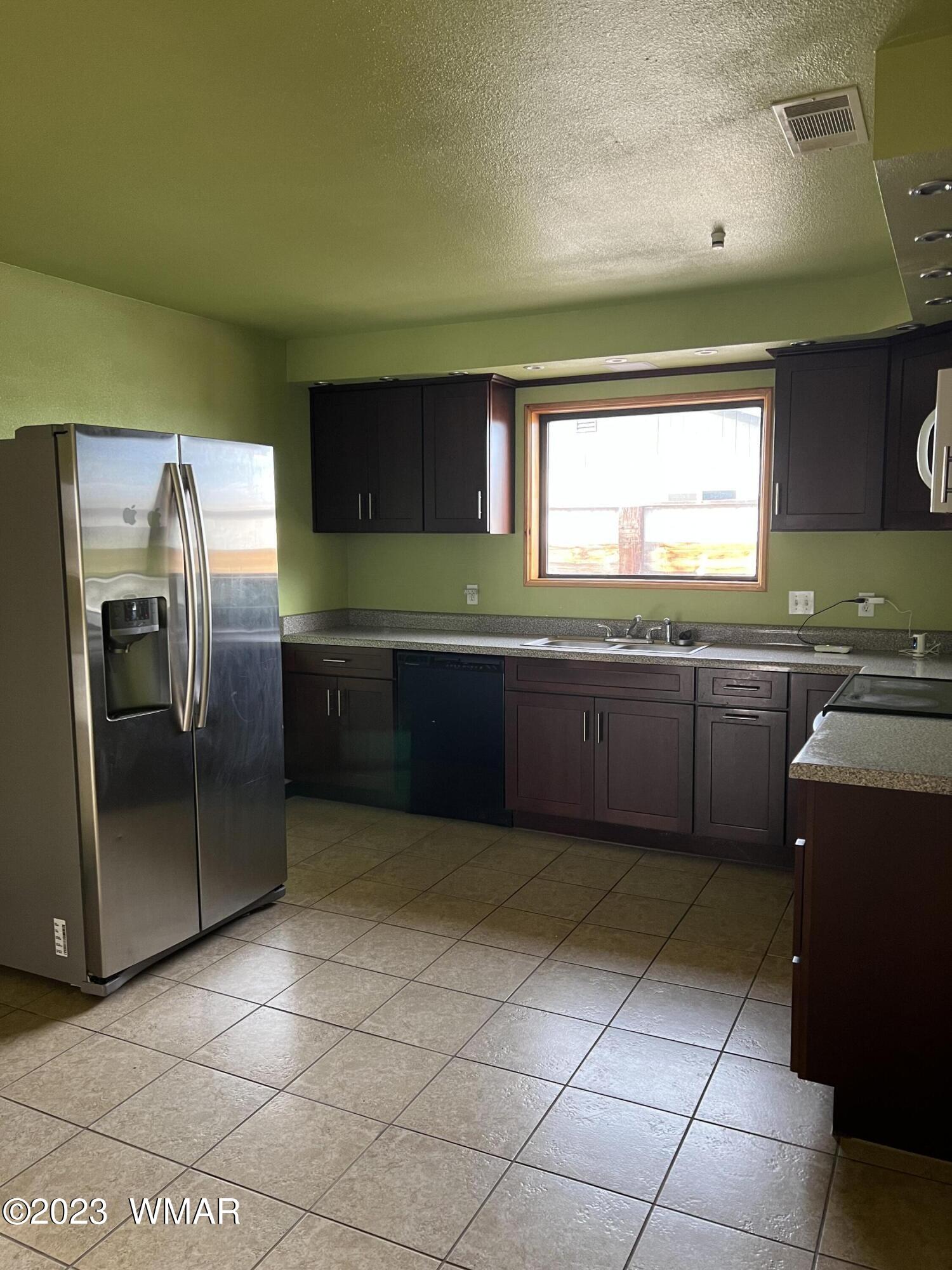 314 Harless Street Eagar, AZ 85925 - Photo 8 of 29