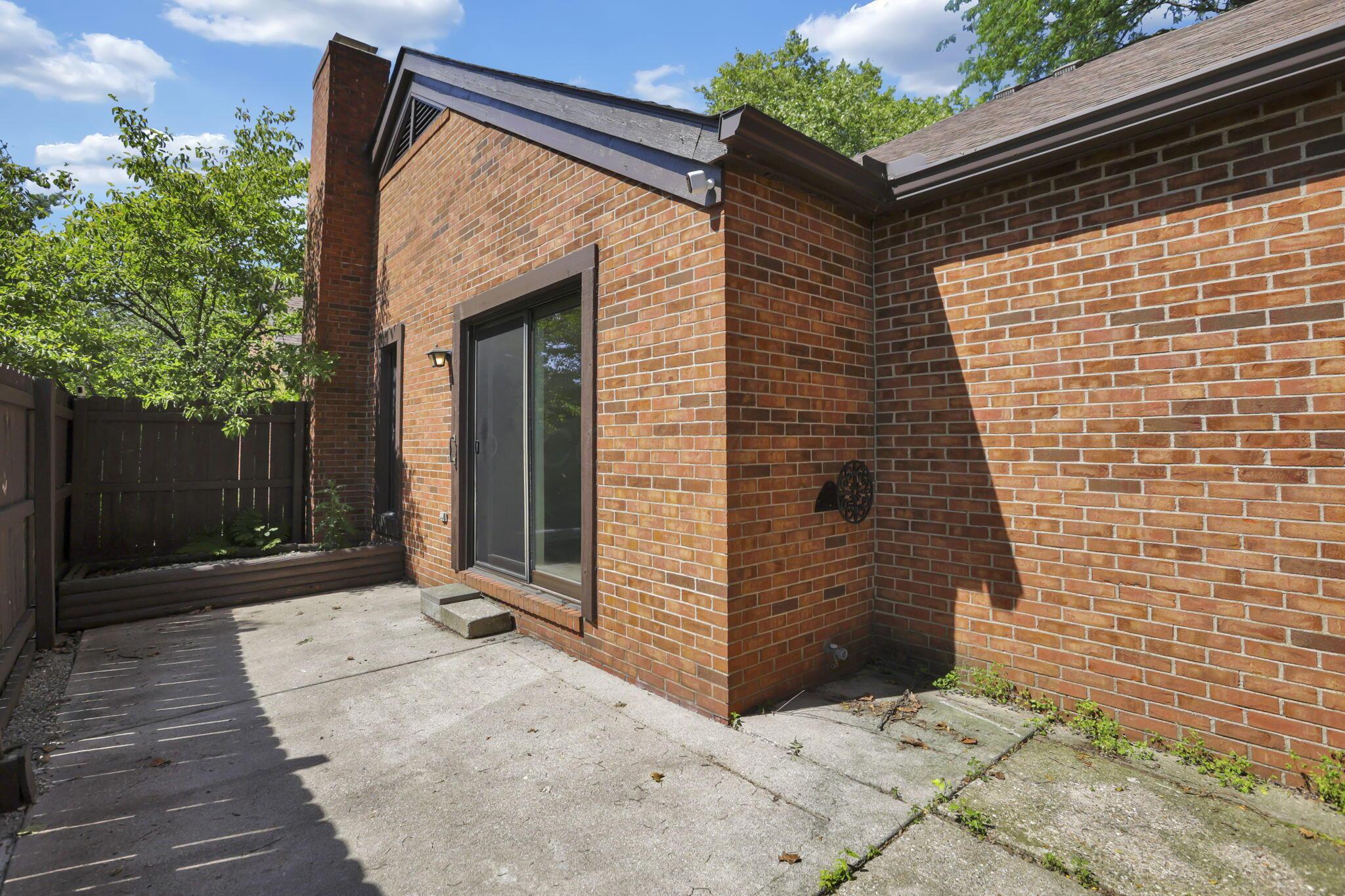2160 Coach Road North, Unit 9 Columbus, OH 43220 - Photo 48 of 49