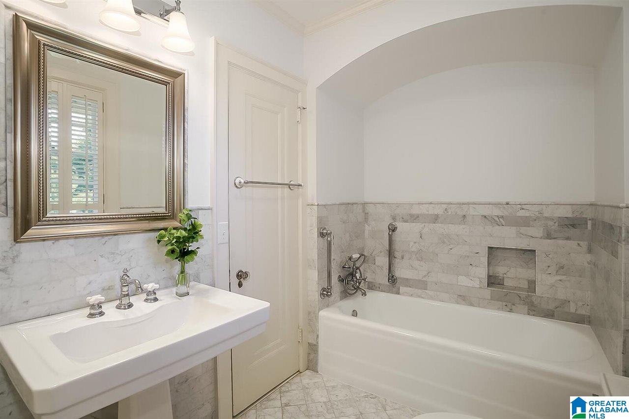3248 Sterling Road Birmingham, AL 35213 - Photo 24 of 44