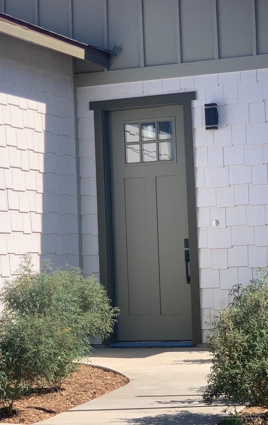 210 Pinon Street Tehachapi, CA 93561 - Photo 2 of 7 Gallery Image 2