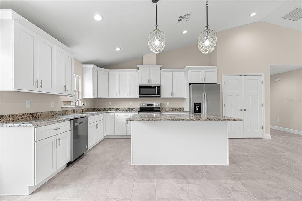 41 Hickory Loop Way Ocala, FL 34472 - Photo 16 of 43 Gallery Image 16