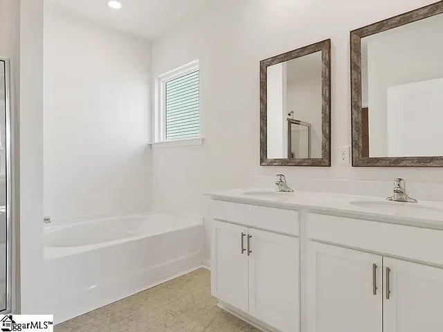 $289,900 | 918 Pineland Drive, Woodruff, SC 29388