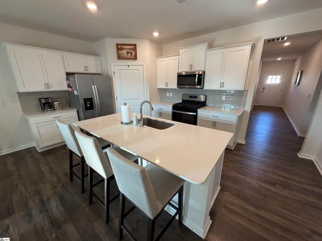 $289,900 | 918 Pineland Drive, Woodruff, SC 29388