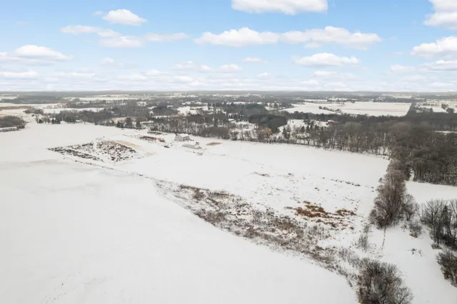 $349,000 | 23000 Larsen Road, Hamel, MN 55340