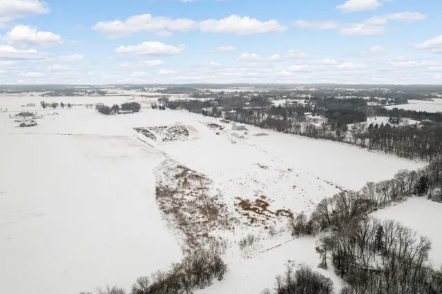 $349,000 | 23000 Larsen Road, Hamel, MN 55340