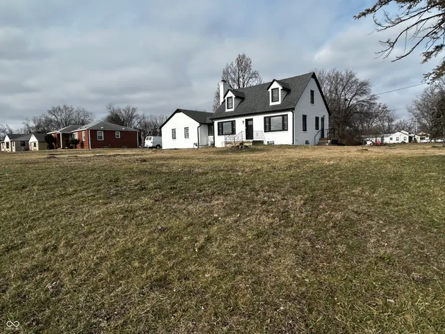 $460,000 | 3192 East Main Street, Plainfield, IN 46168
