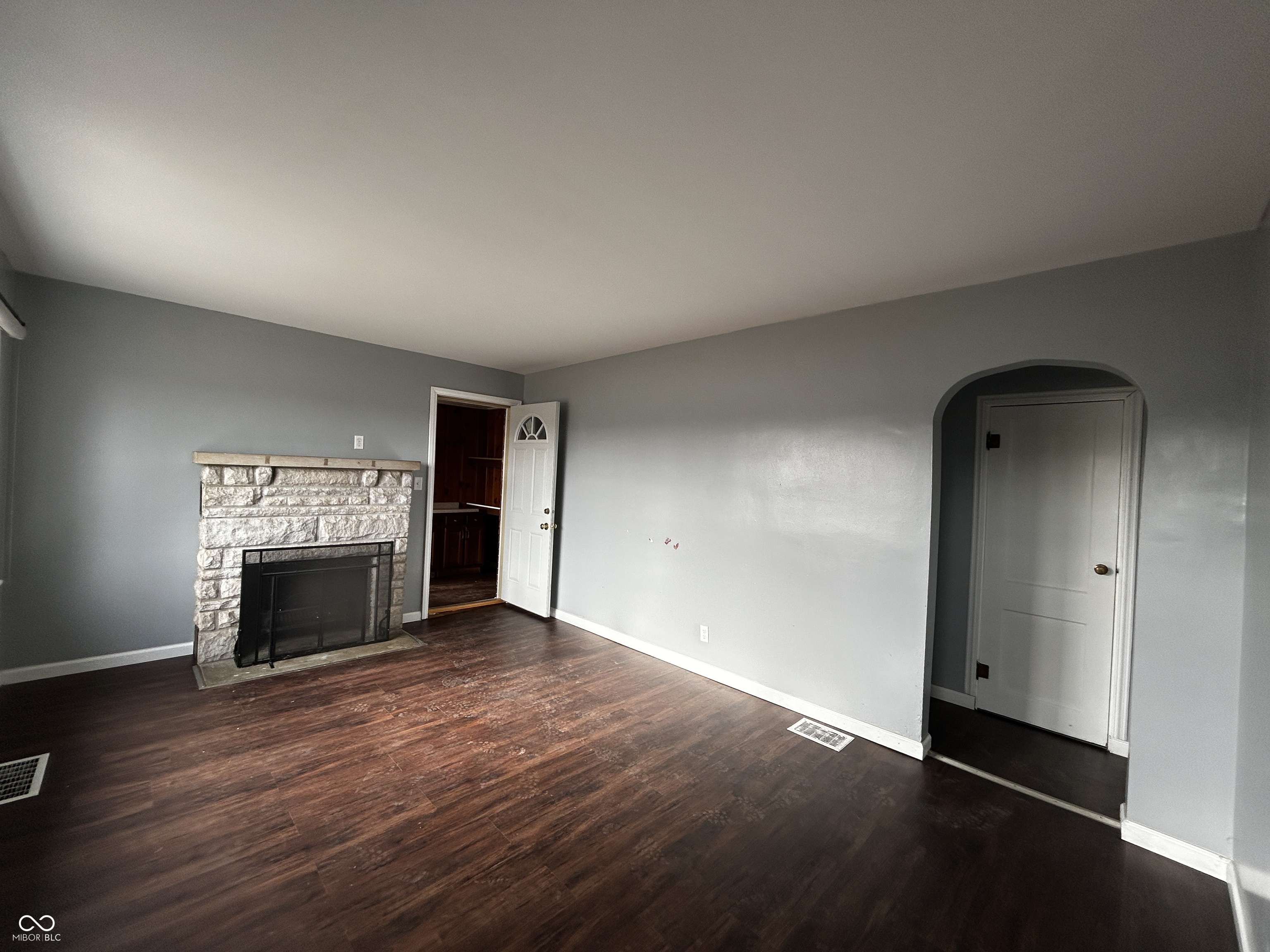 3192 East Main Street Plainfield, IN 46168 - Photo 4 of 45