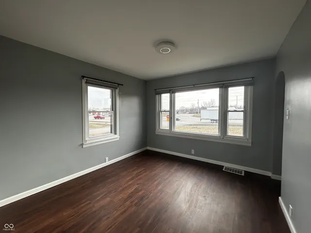 $460,000 | 3192 East Main Street, Plainfield, IN 46168