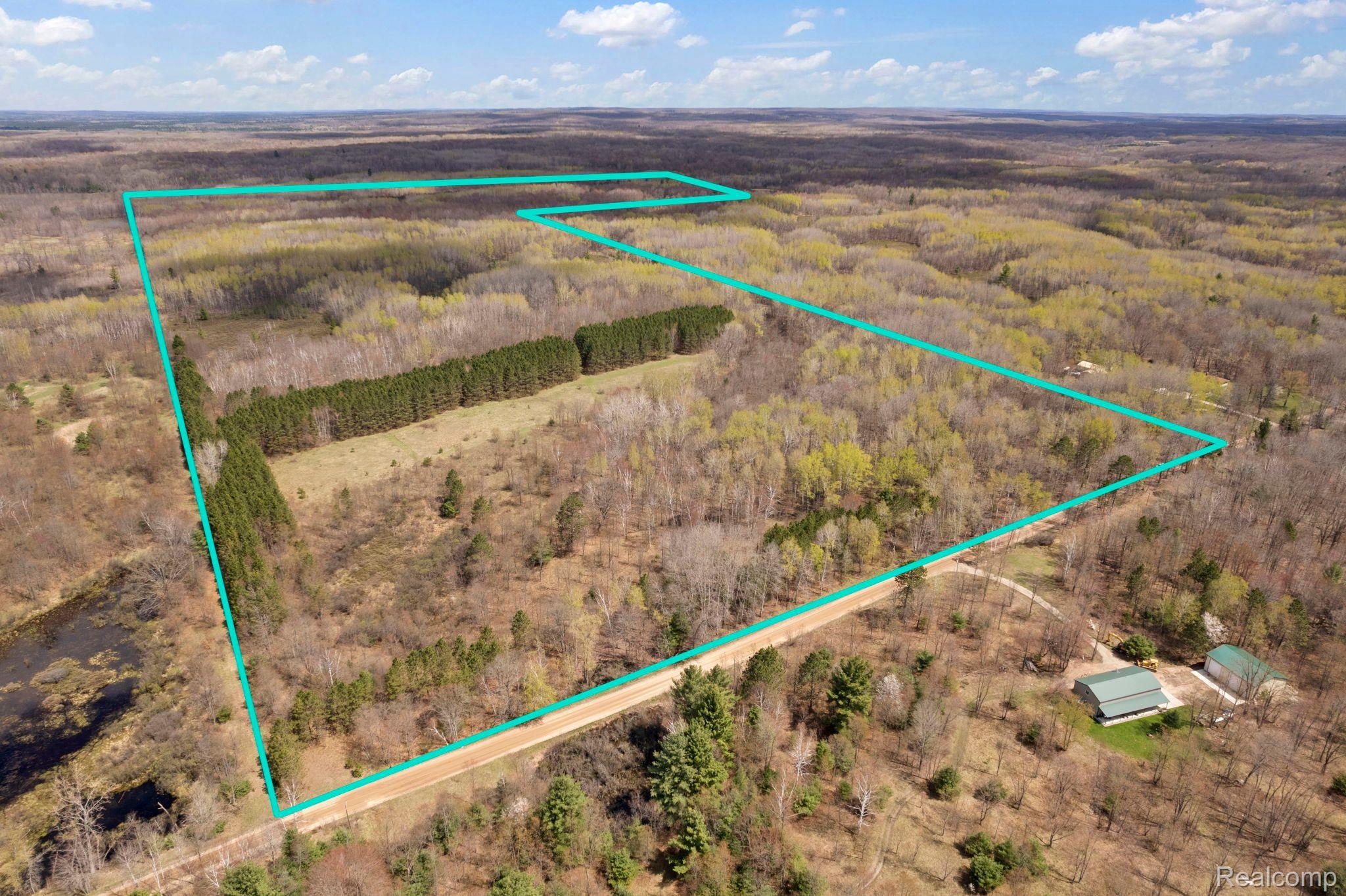 8491 East Long Lake Road Harrison, MI 48625 - Photo 70 of 71 Gallery Image 70