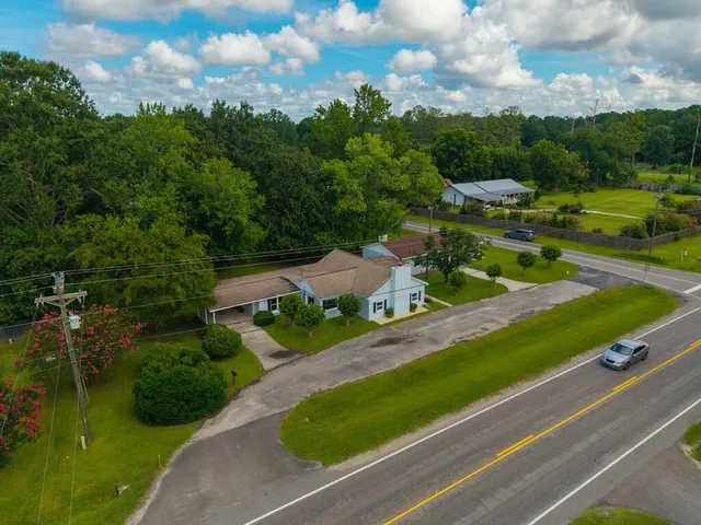 $340,000 | 2164 North N Highway, Bonneau, SC 29431