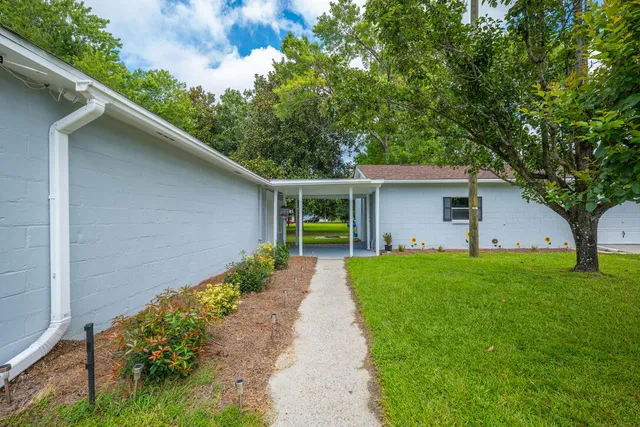 $340,000 | 2164 North N Highway, Bonneau, SC 29431