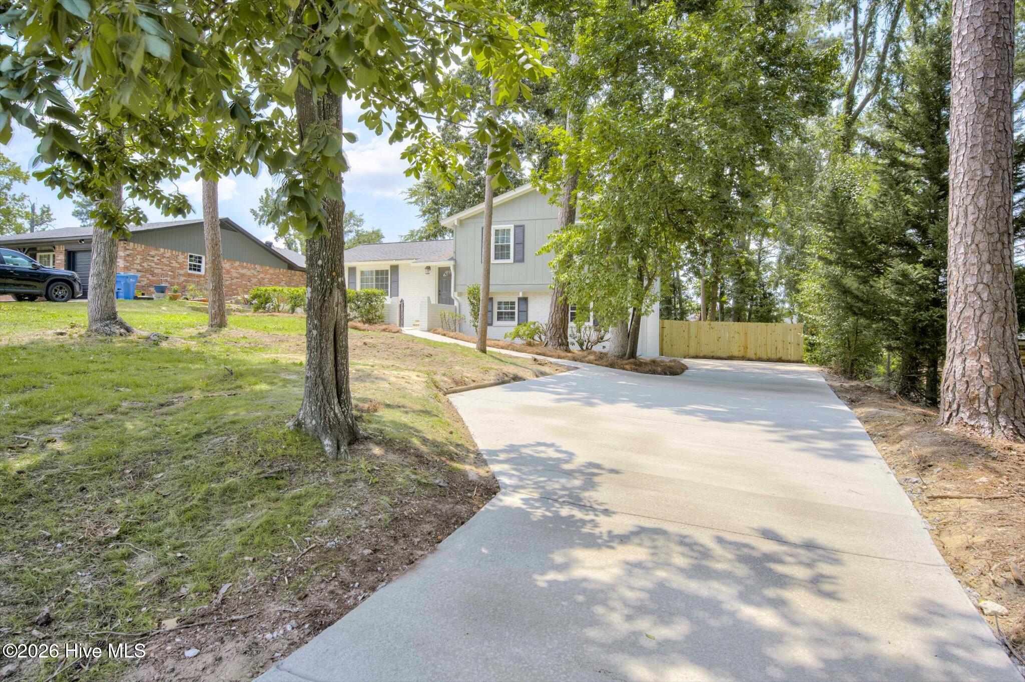 4570 Colonial Road Martinez, GA 30907 - Photo 3 of 36