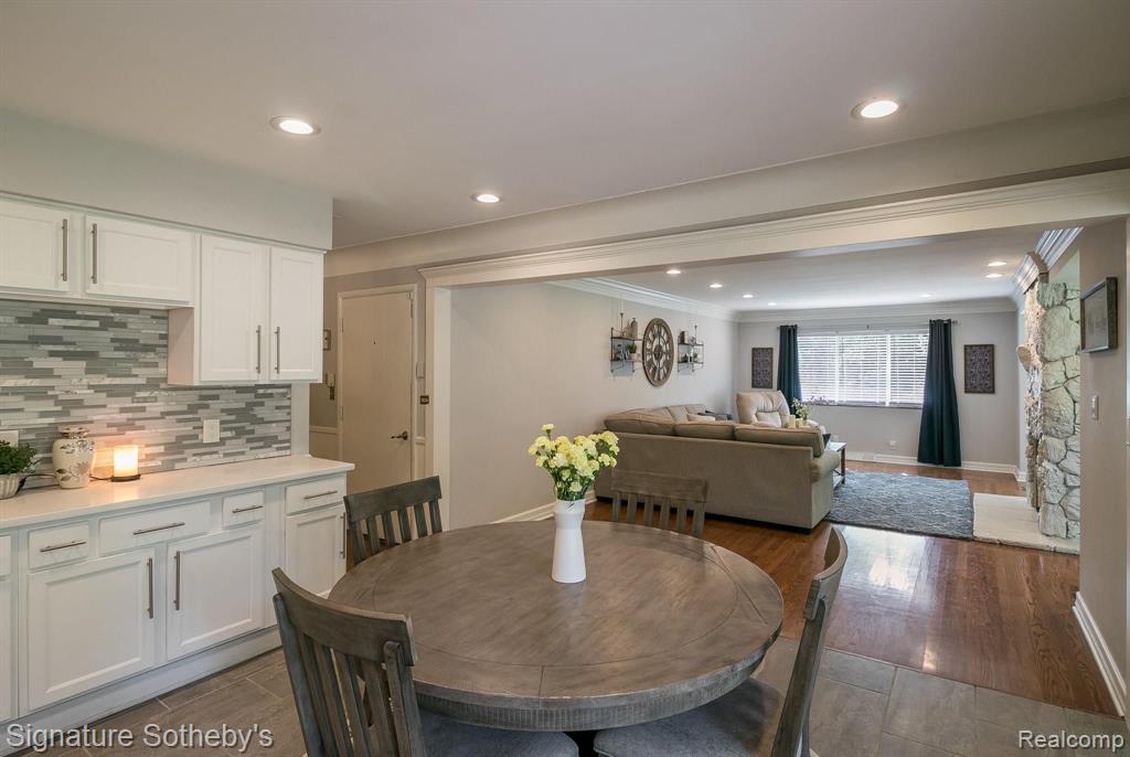 4840 Stoneleigh Road Bloomfield Hills, MI 48302 - Photo 11 of 41